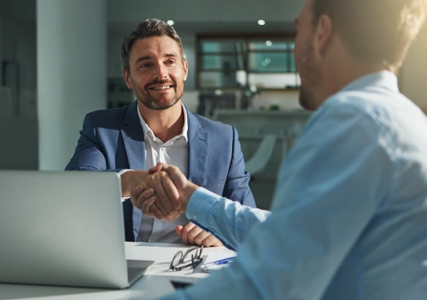 https://4788601.fs1.hubspotusercontent-eu1.net/hubfs/4788601/Ellipse%20Stock%20Website%20Images/05.05-Meet-compliance.jpg